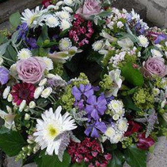 Funeral Wreaths and Hearts - Delivery Winchester